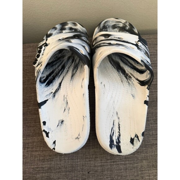 Crocs Marbled Slides (Black/White) Men’s Size 8 Women’s Size 10 - Picture 6 of 7